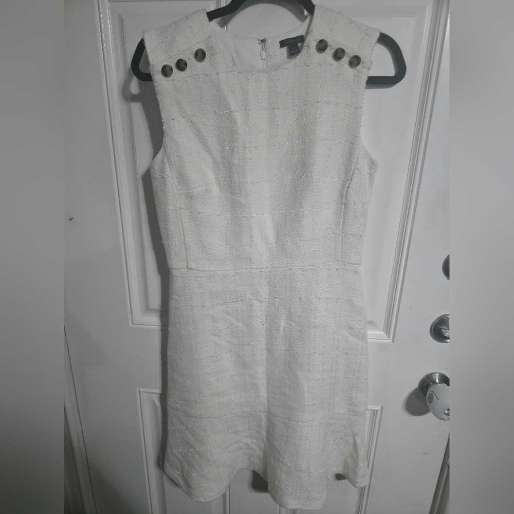 Classic White Sleeveless Sheath Dress with Button Accents